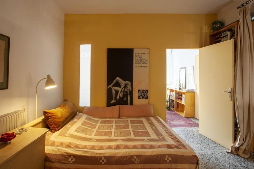 Greek Retro Decor & Wesanderson's Movies Design Apartamento Tesalónica