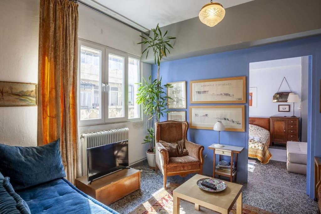 Greek Retro Decor & Wesanderson's Movies Design Appartamento *