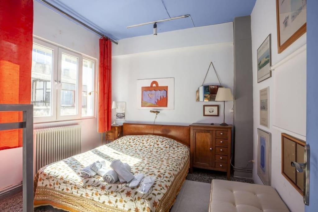 Greek Retro Decor & Wesanderson's Movies Design * Salonicco