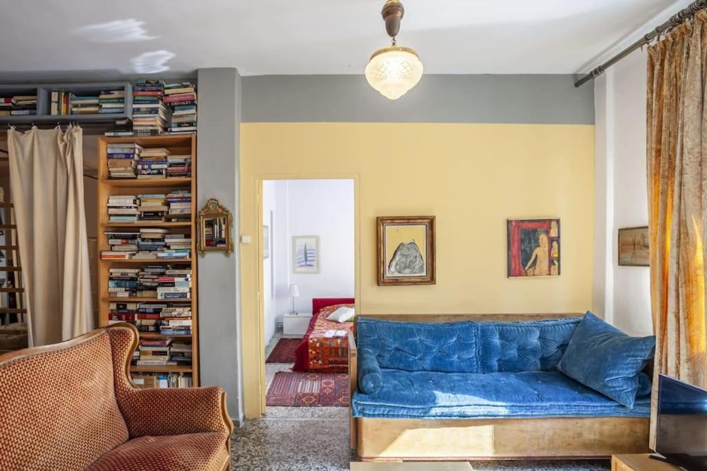 Greek Retro Decor & Wesanderson's Movies Design Salonicco